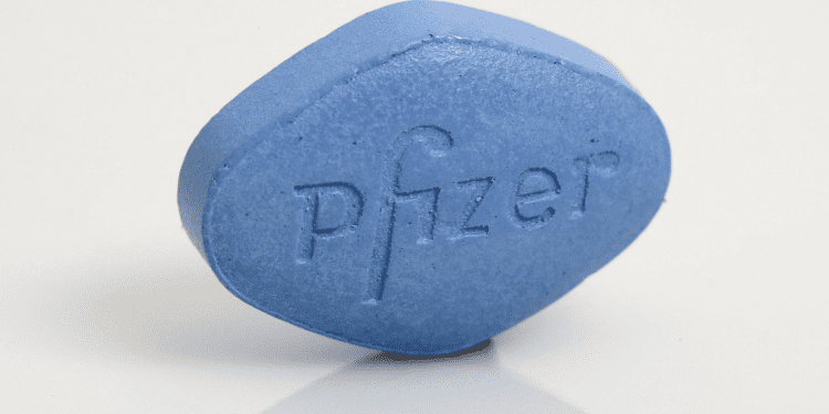 Engleskinja kolegama na poslu kuhala kavu i miješala je s Viagrom