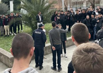 Ivan Pernar uhićen u Splitu, planirao posjetiti Pomorsku škola