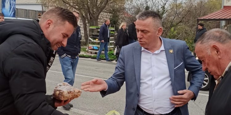ĆIPE NA ZADVARJU PORUČIO: “Preporod naše domovine mora krenuti s preporodom našeg sela”