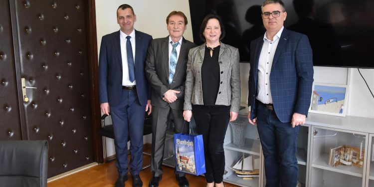 FOTO Predstavnici Bardejova stigli u službeni posjet Kaštelima povodom Dana grada Kaštela