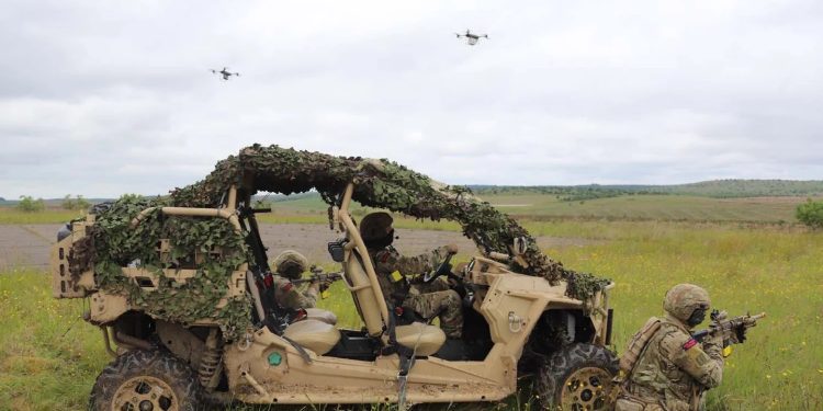 Velika Britanija će Ukrajini isporučiti 10 tisuća naprednih vojnih dronova