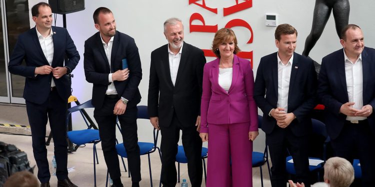 HDZ predstavio listu za 10. i 9 izbornu jedinicu