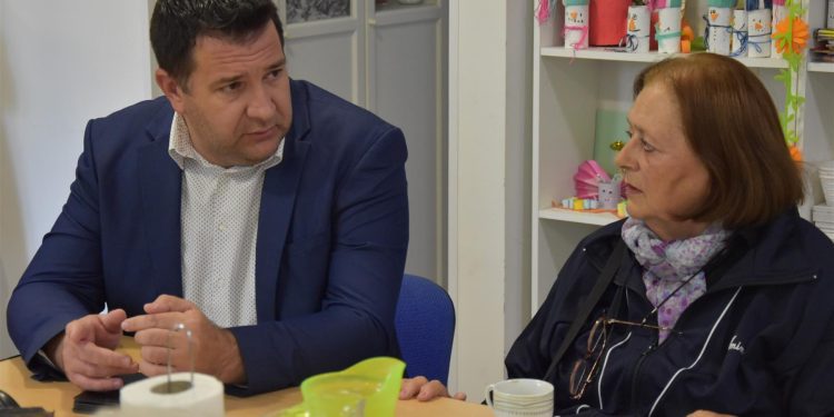Gradonačelnik posjetio korisnike Dnevnog boravka Udruge Sv. Jeronim i kroz razgovor poslušao njihove potrebe i prijedloge