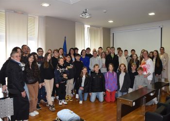 FOTO Učenici Castel di Sangra i prijateljskog grada Lindlara u posjeti Gradskoj upravi