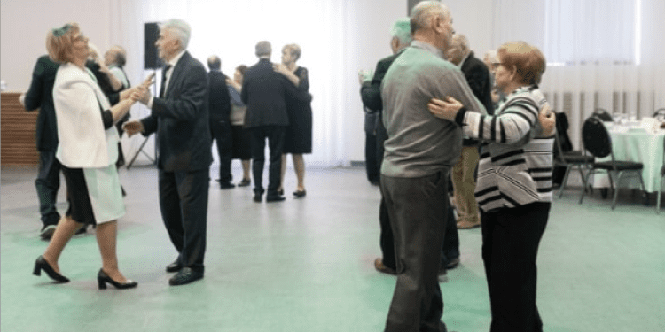 VRAĆAJU SE PLESNJACI ZA OSJEČKE UMIROVLJENIKE Prvi u nizu u ritmu sedamdesetih