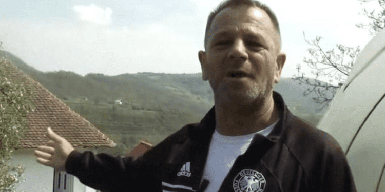 (VIDEO) Srbin koji živi pod istim krovom sa ženom i ljubavnicom kaže da je njegova žena najbolja