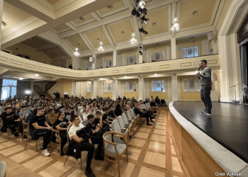 U Vukovaru održana besplatna radionica financijske pismenosti za mlade profesora Tonija Miluna