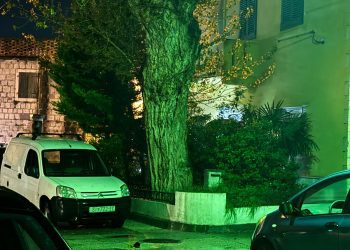 Dvojica muškaraca ranjenih u Kaštel Štafiliću izvan životne opasnosti