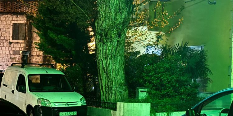 Dvojica muškaraca ranjenih u Kaštel Štafiliću izvan životne opasnosti