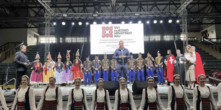 Na Dan Grada Vukovara svečano otvoren 6. festival “SVI zaJEDNO HRVATSKO NAJ”