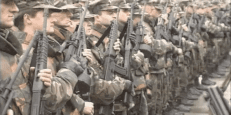 Na braniku domovine stajali su i goloruki, a onda je nastala nepobjediva i slavna Hrvatska vojska