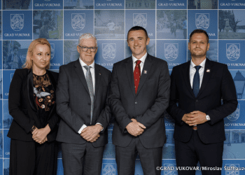 Veleposlanik Australije u RH posjetio Vukovar