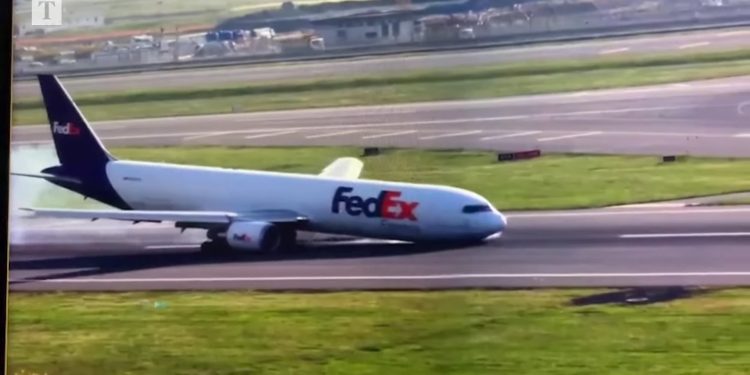 Boeing 763 prisilno sletio “nosom” na istanbulsku zračnu luku, pukom srećom nema ozlijeđenih