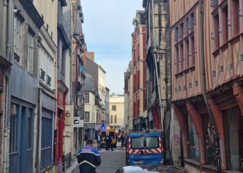 Francuska: Muškarac pokušao zapaliti sinagogu, policija ga ubila