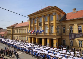 Maturanti se u petak u podne Quadrillom opraštaju od srednje škole