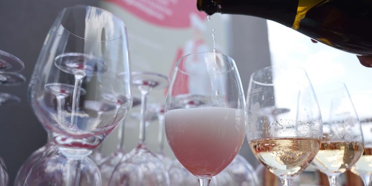 Festivalom sira i vina u Valpovu 11. svibnja počinje Vinski mjesec Osječko-baranjske županije