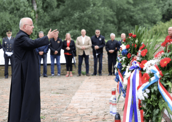 PROSLAVLJEN DAN OSJEČKO-BARANJSKE ŽUPANIJE Odana počast i vječna zahvalnost hrvatskim braniteljima