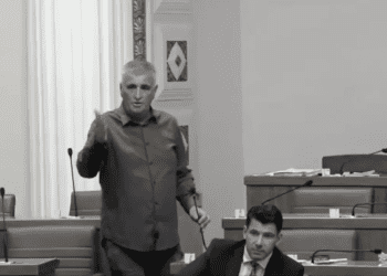 MIRO BULJ RASTURIO U SABORU Furio Radin Bulju vikao “idite vani”, a Bulj ga pitao “tko si ti”