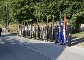 Obilježena 33. obljetnica pogibije trinaestorice i jednog nestalog hrvatskog redarstvenika u mjestu Struga Banska