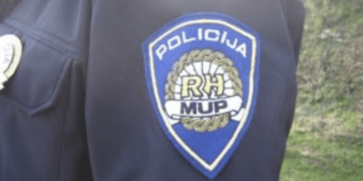 Na vrata mu došla policija zbog prijave prijetnji, pa prijetio smrću i policajcu – pritvorilo ga