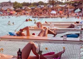 OTKRIVAMO BISERE DALMATINSKOG UGOĐAJA Ugostiteljski objekt De Madera mjesto koje spaja aktivni turizam i opuštanje