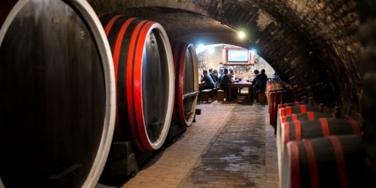 ŽUPANIJSKE POTPORE OSNAŽUJU KONTINENTALNU TURISTIČKU DESTINACIJU Za 75 korisnika s područja OBŽ bespovratnih 160 tisuća eura