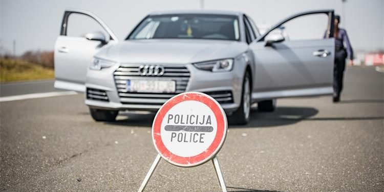 AUTOCESTOM A-1 VOZIO BRZINOM OD 251 KILOMETAR NA SAT “Zaradio”kaznu od 660 eura