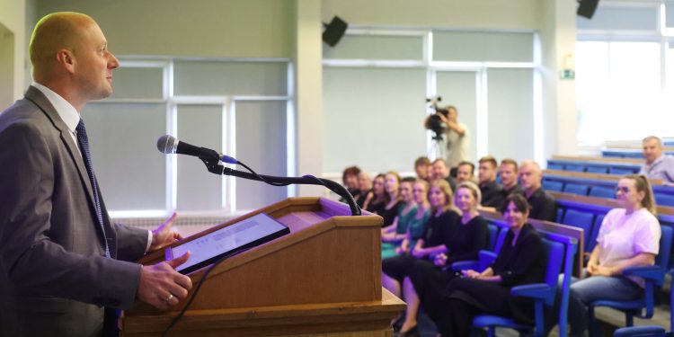 MATEMATIČKI KONGRES U OSIJEKU Okupljeno 200 stručnjaka iz Hrvatske i inozemstva