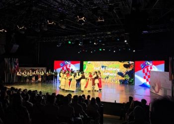 ZVUCI SLAVONIJE I SRIJEMA U SRCU BURSE Vukovarski ansambl “Dunav” jedini hrvatski predstavnik na Golden Karagöz festivalu