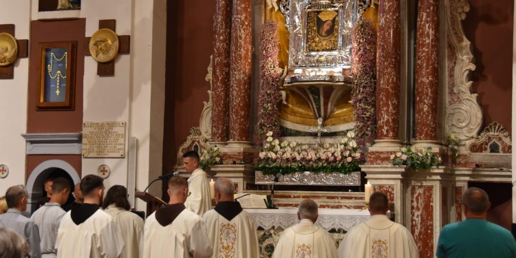Policija izdala upute za hodočasnike i vozače povodom blagdana Velike Gospe u Sinju