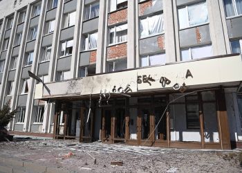 PUTIN NASTAVLJA S NAPADIMA NA UKRAJINU Četvero mrtvih, ‘zbrisan’ hotel i napad na Kijev