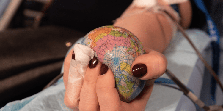 Žrtve skandala u Velikoj Britaniji koje su 1970.-tih i 1980.-tih dobile zaraženu krv dobivat će doživotnu financijsku potporu