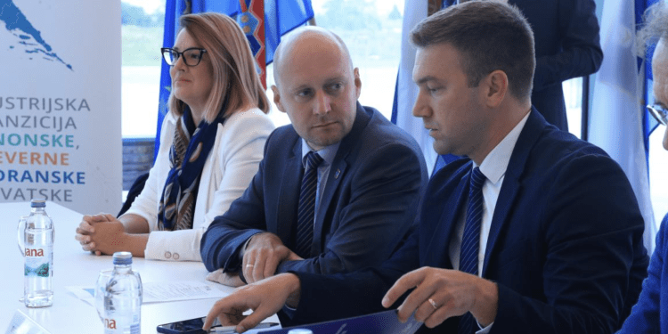 U Osijeku održan Strateški forum za regionalni lanac vrijednosti Hrana i poljoprivreda Panonske Hrvatske