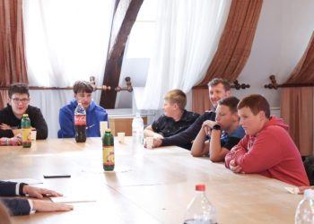 Grad Osijek i ove godine primio učenike i dobitnike priznanja „Mirotvorna škola”