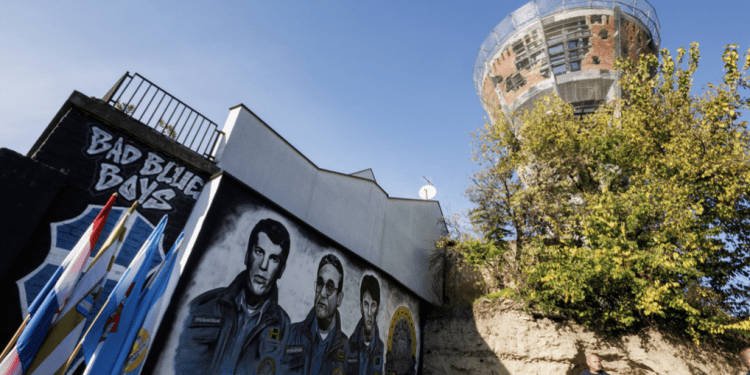 U Vukovaru otkriven mural posvećen hrvatskim policajcima Stipi Polete, Ivici i Zoranu Boškoviću