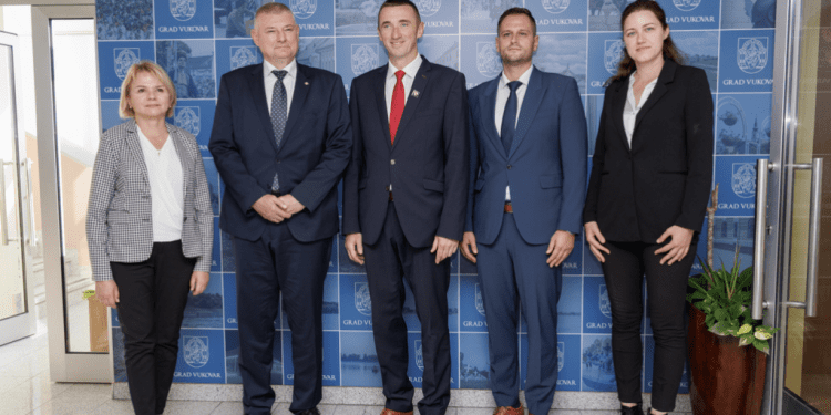Veleposlanik Republike Poljske u Republici Hrvatskoj posjetio Grad Vukovar