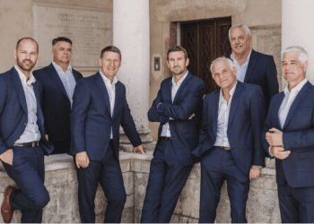 Za doček Nove godine Vukovarom će odjekivati dalmatinske pjesme – U najluđoj noći Vukovarce će zabavljati Tomislav Bralić i klapa Intrade