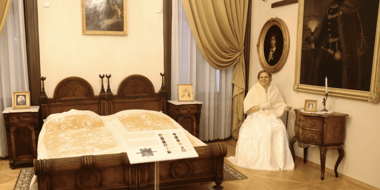 (FOTO) Zavičajni muzej Našice vratio se kući u Veliki dvorac Pejačević