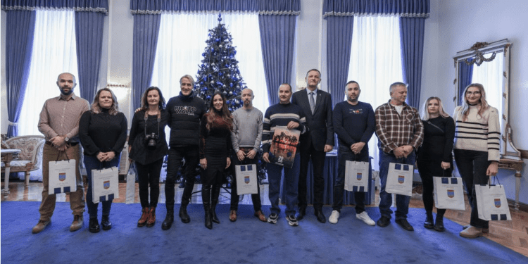 Svečano promoviran kalendar Osječko-baranjske županije – predsjednik žirija fotograf Damir Hoyka