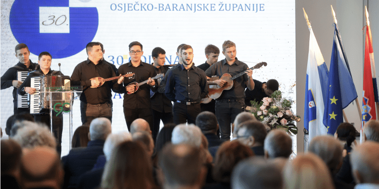 Uz pozitivne trendove razvoja Obrtnička komora Osječko-baranjske županije svečano obilježila 30 godina postojanja