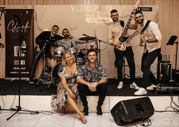 ADVENT U KAŠTELIMA SE NASTAVLJA U Novom parku u Kaštel Lukšiću svira Click band