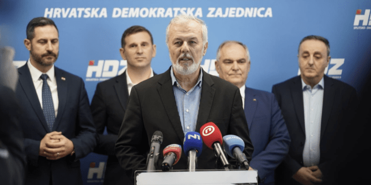 HDZ-ovci iz Splita i Splitsko-dalmatinske županije pozvali birače da izađu na izbore i glasaju za Primorca