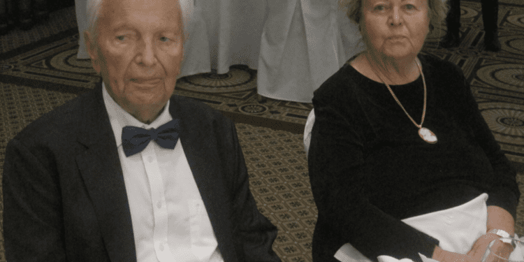 Obljetnica je smrti istinskog domoljuba dr. Zvonimira Šeparovića. Bio je jedini ministar koji je pokrenuo tužbu Hrvatske protiv Srbije