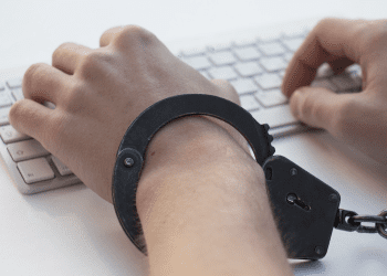 ZANEMARENI PROBLEM Maloljetnici i ovisnost o hazardnim igrama: Svaki deseti učenik kocka se online