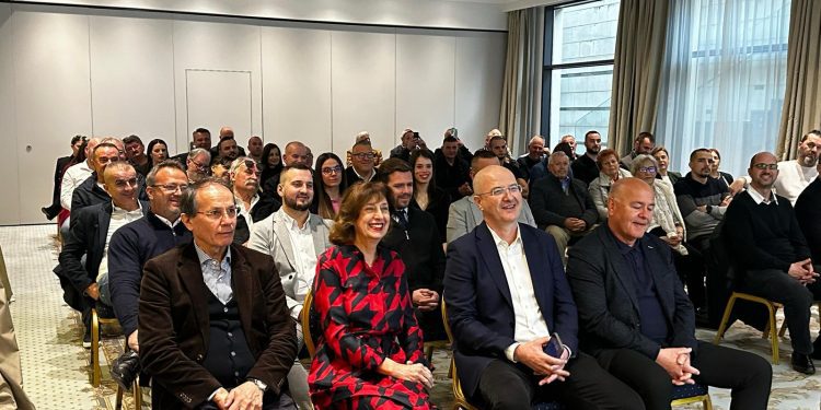 Radić: Vrijeme je da padnu maske – tko je stvarna suverenistička opcija?