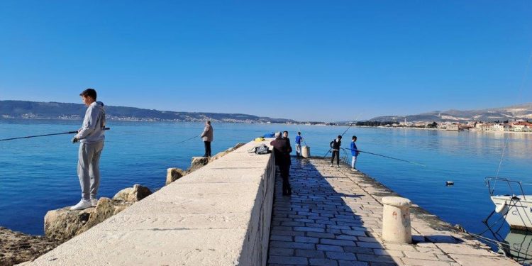 SRK “Ugor” u potjeri za ribolovnim uspjesima: Natjecanje i škola za sve generacije