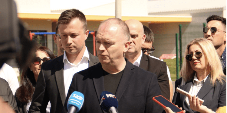Ministar Šipić i Domovinski pokret uz nezavisnog kandidata: Nova vizija za Trilj