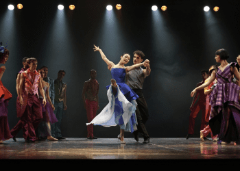 Pepeljuga Lea Mujića, spektakl vrhunske estetike, emocionalne snage i virtuoznog pripovijedanja kroz pokret