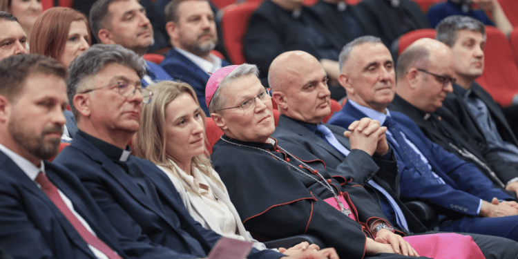 Katolički bogoslovni fakultet u Đakovu proslavio 20. obljetnicu postojanja