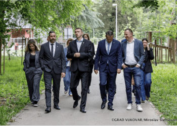 Kapitalni sportski projekti u Vukovaru: Adrenalinski park i Gradski stadion pod budnim okom ministra Glavine i gradonačelnika Penave